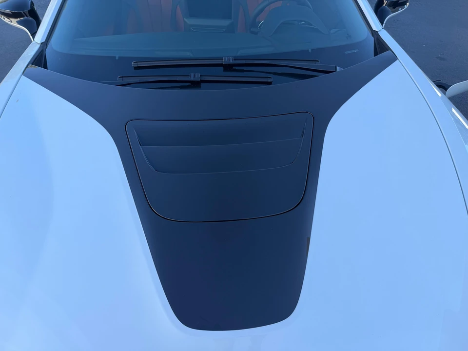 2020 BMW i8 - Image 12 of 31
