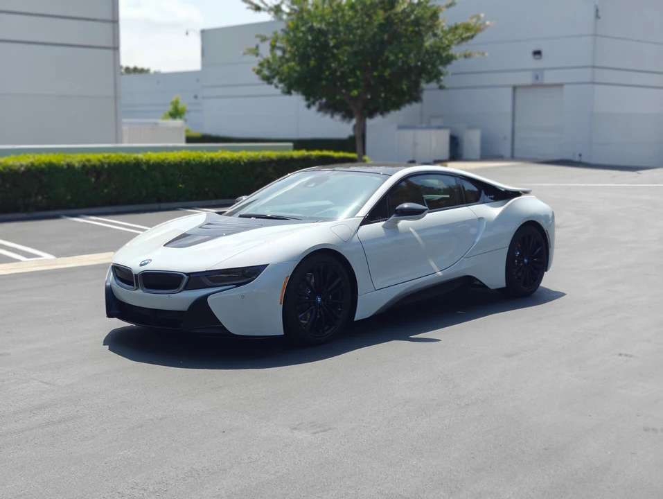 2020 BMW i8 - Image 6 of 31