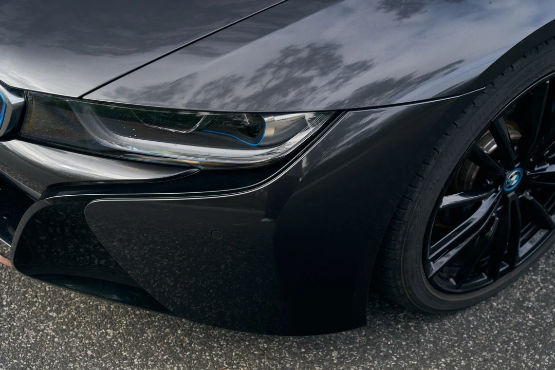 2020 BMW i8 - Image 23 of 31
