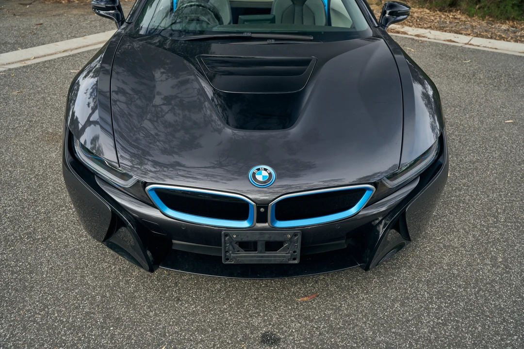2020 BMW i8 - Image 16 of 31