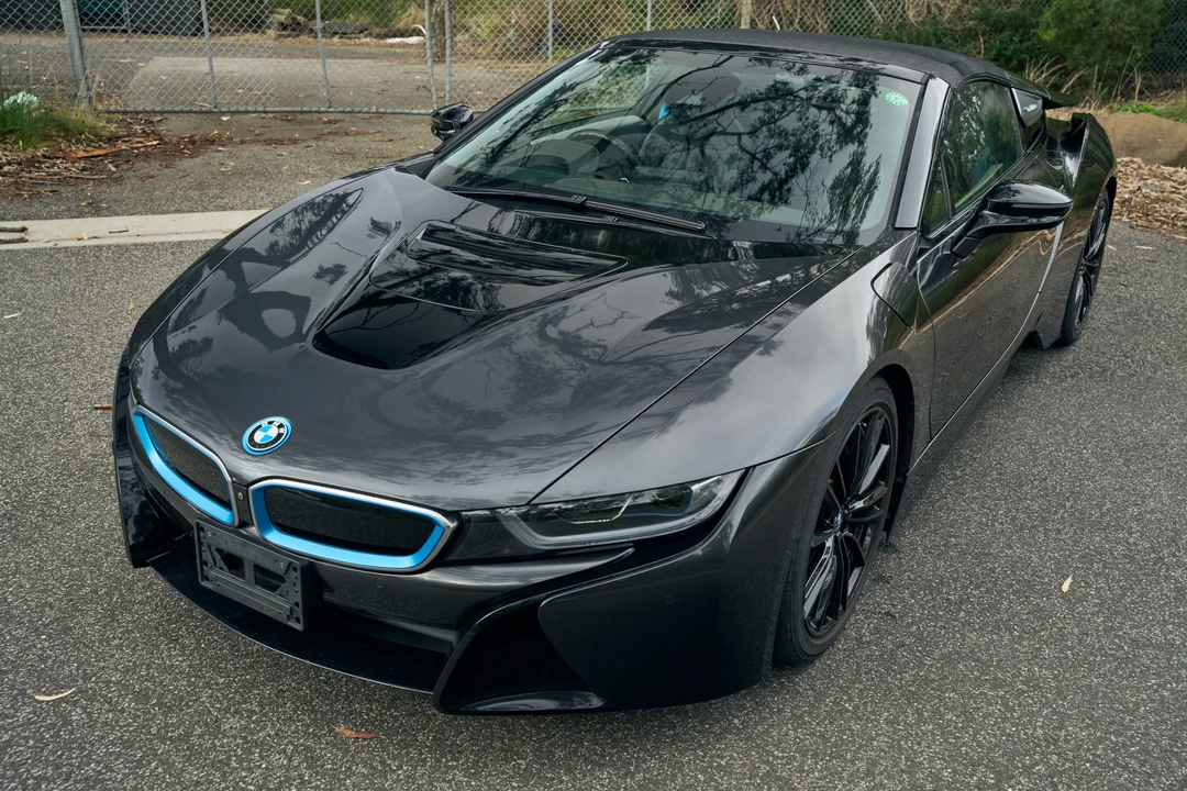 2020 BMW i8 - Image 15 of 31
