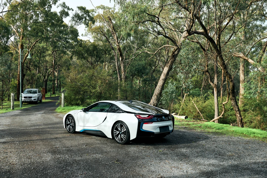 2020 BMW i8 - Image 5 of 31
