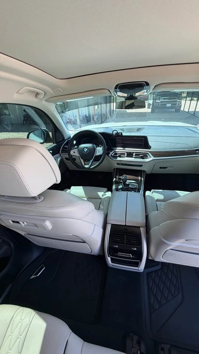 2020 BMW X7 - Image 5 of 10