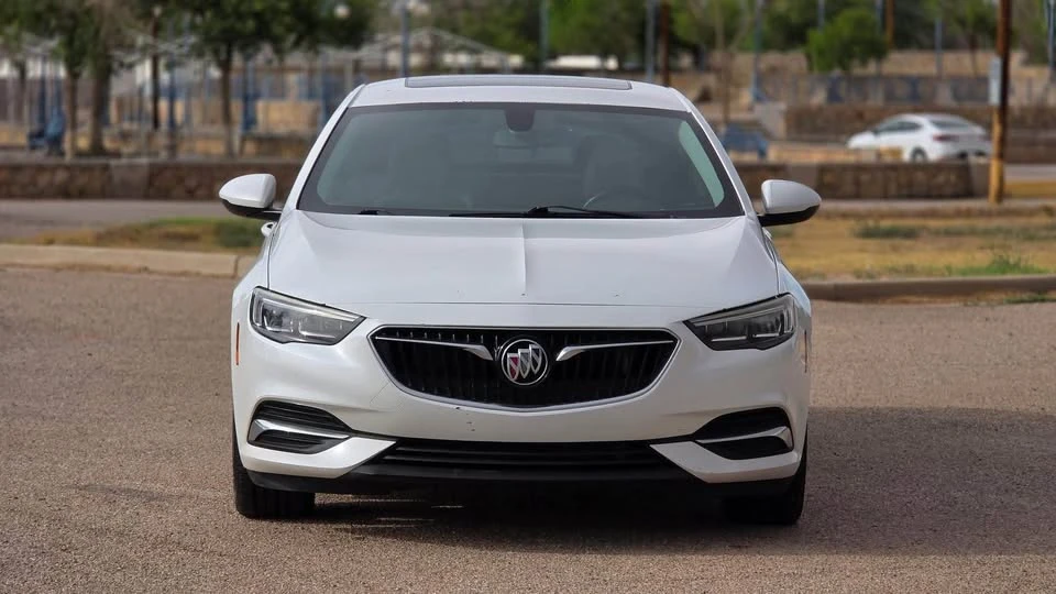 2020 Buick Regal - Image 2 of 10