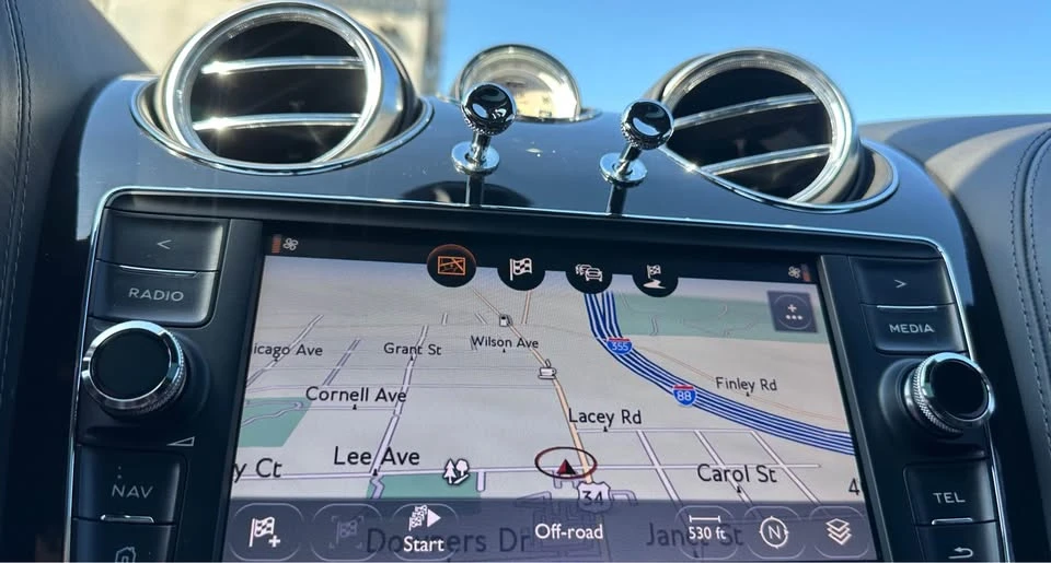 2020 Bentley Bentayga - Image 9 of 14