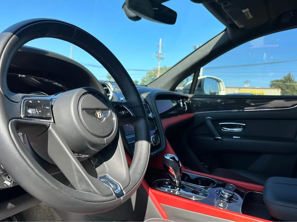 2020 Bentley Bentayga - Image 7 of 14