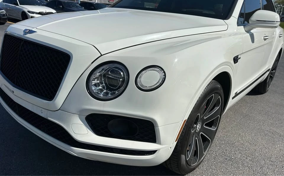2020 Bentley Bentayga - Image 2 of 14