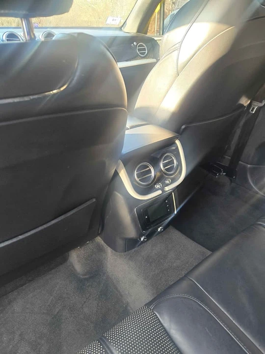 2020 Bentley Bentayga - Image 8 of 9
