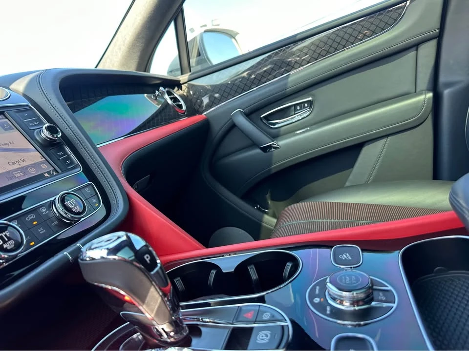 2020 Bentley Bentayga - Image 10 of 14