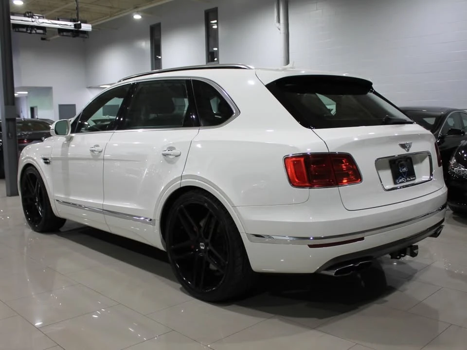 2020 Bentley Bentayga - Image 8 of 15