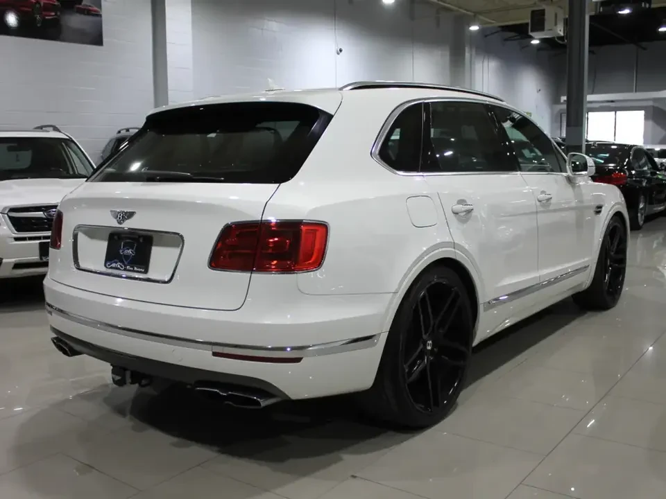 2020 Bentley Bentayga - Image 10 of 20