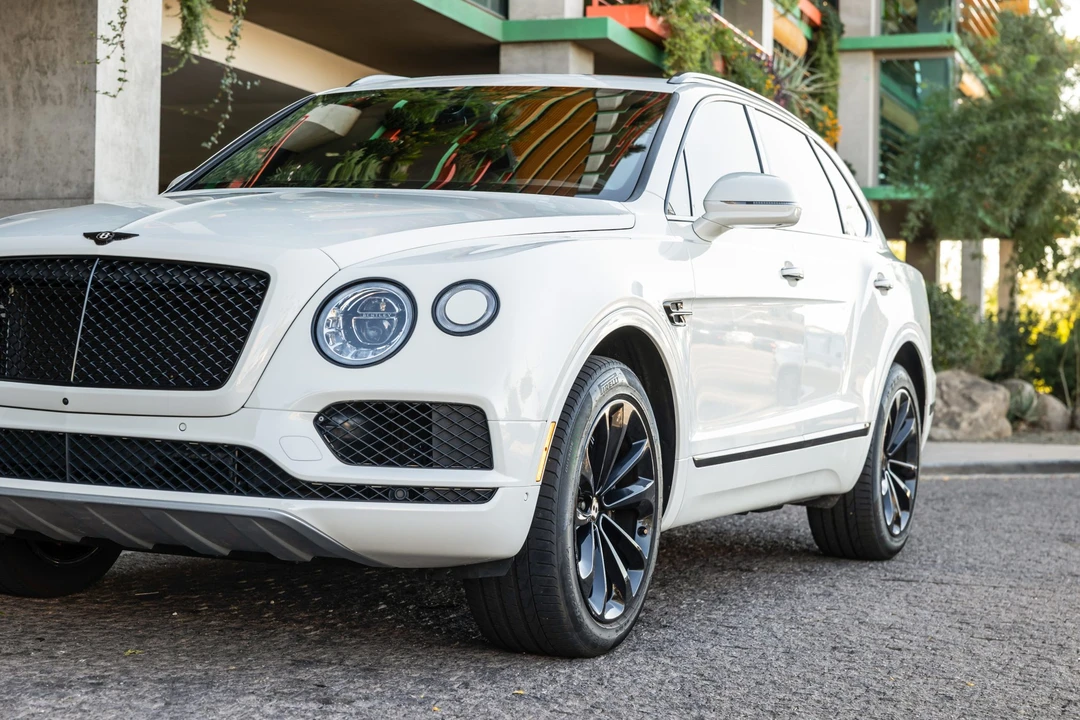 2020 Bentley Bentayga - Image 13 of 31