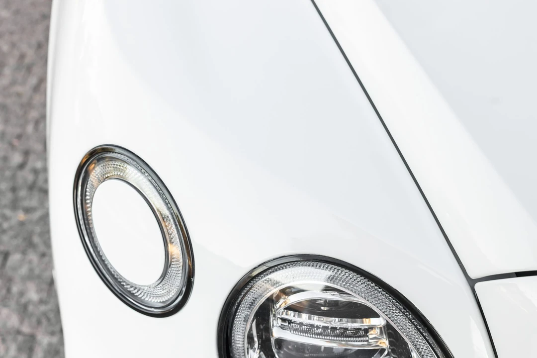 2020 Bentley Bentayga - Image 15 of 31
