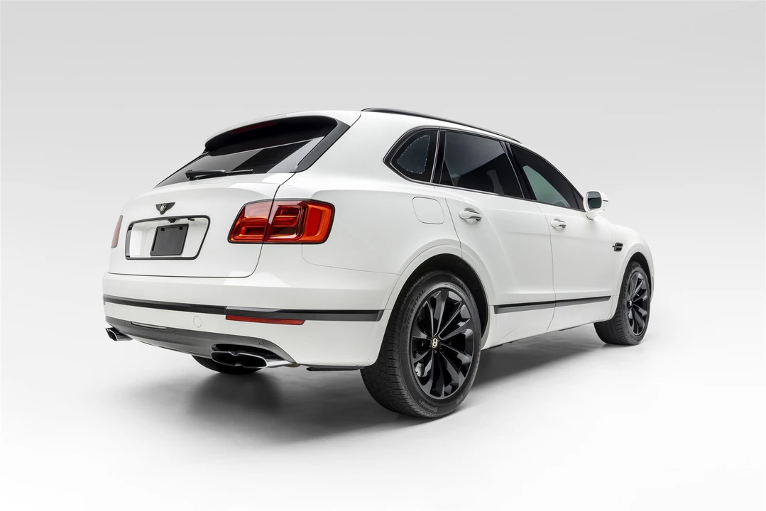 2020 Bentley Bentayga - Image 16 of 31
