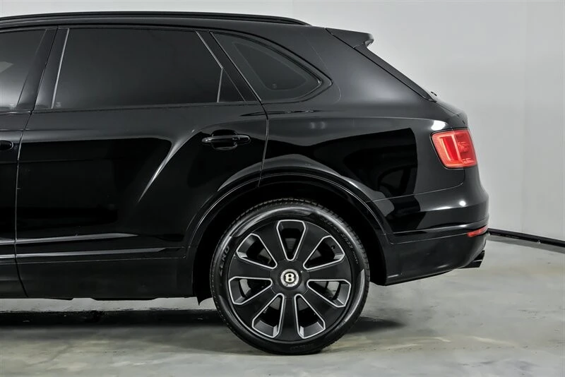 2020 Bentley Bentayga - Image 8 of 21