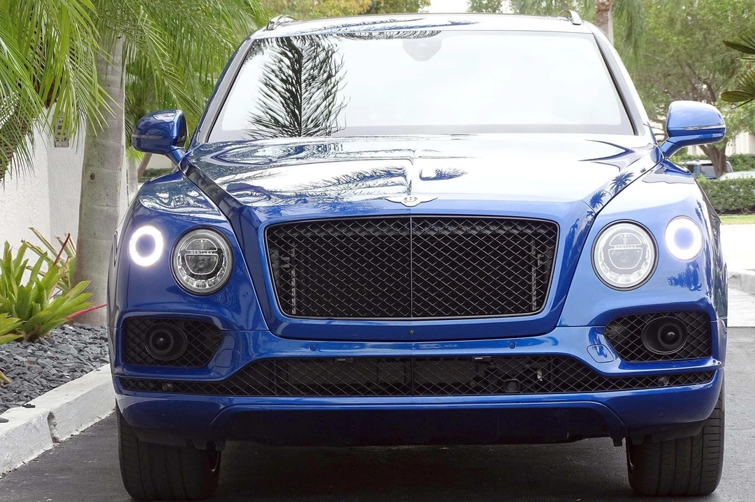 2020 Bentley Bentayga - Image 2 of 6