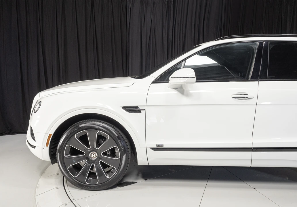 2020 Bentley Bentayga Mulliner - Image 26 of 31