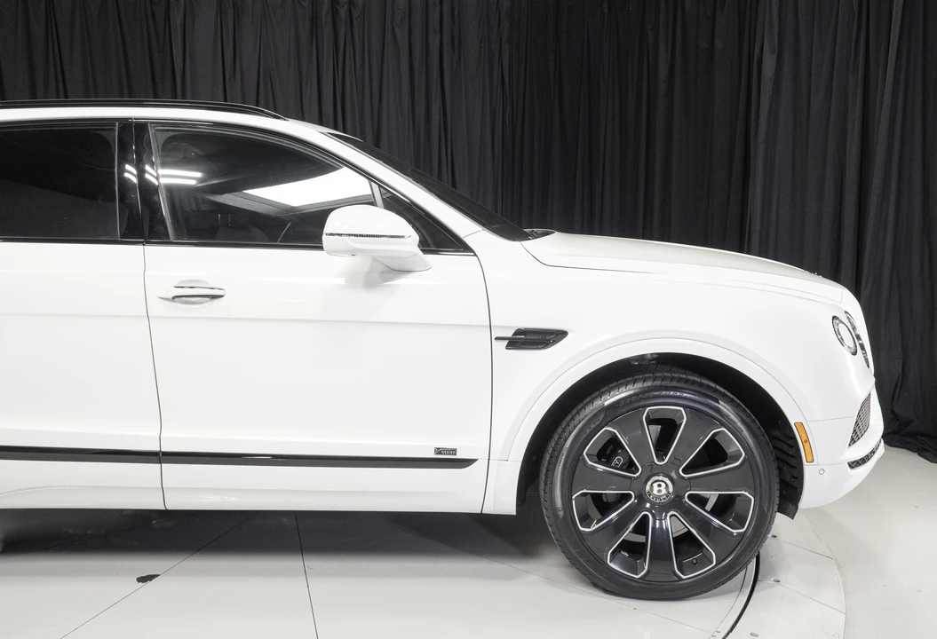 2020 Bentley Bentayga Mulliner - Image 25 of 31