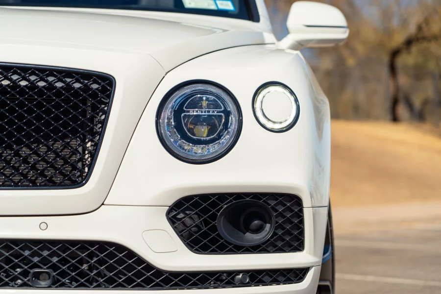 2020 Bentley Bentayga - Image 19 of 31
