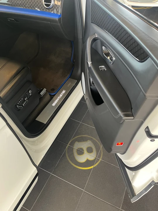 2020 Bentley Bentayga - Image 26 of 31