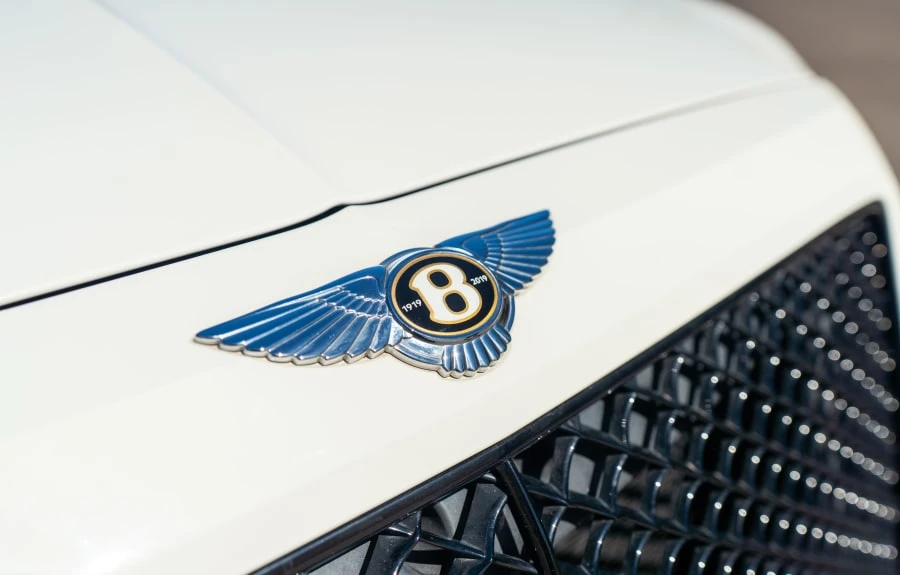 2020 Bentley Bentayga - Image 14 of 31