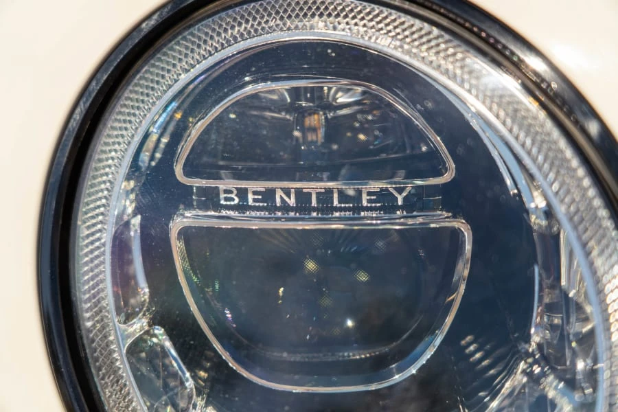 2020 Bentley Bentayga - Image 21 of 31
