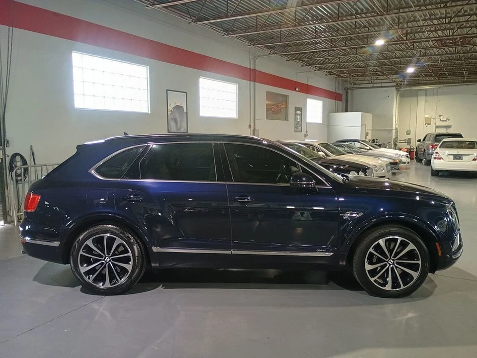 2020 Bentley Bentayga - Image 6 of 12
