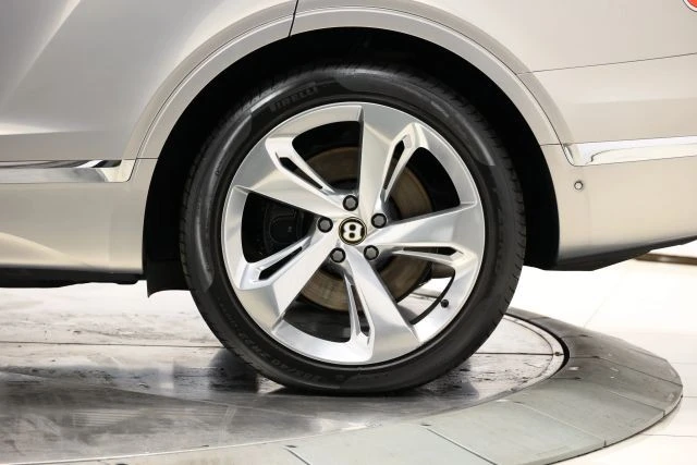 2020 Bentley Bentayga - Image 11 of 12