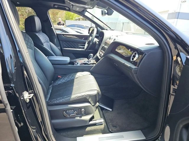 2020 Bentley Bentayga - Image 12 of 16