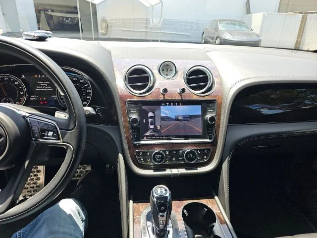 2020 Bentley Bentayga - Image 4 of 16
