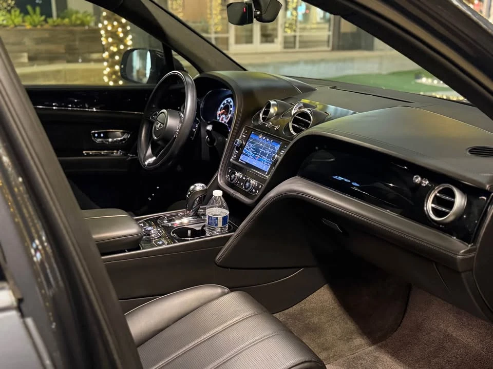 2020 Bentley Bentayga - Image 3 of 8