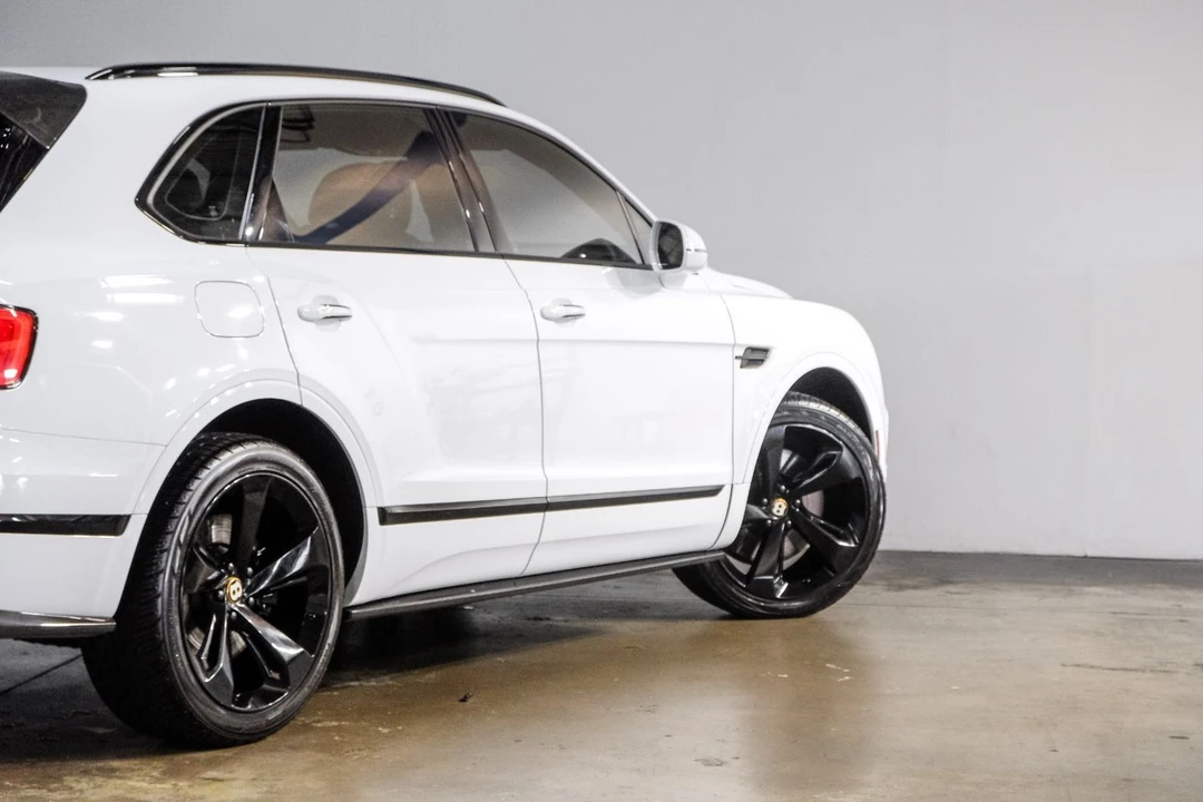 2020 Bentley Bentayga Mulliner - Image 13 of 21