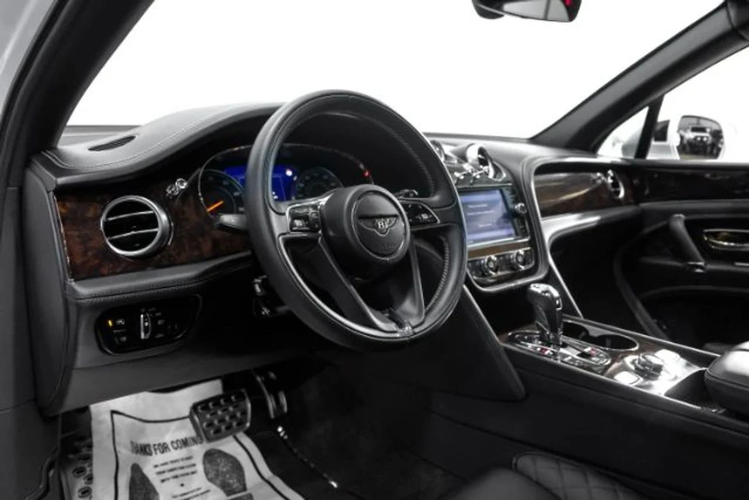 2020 Bentley Bentayga Mulliner - Image 3 of 21