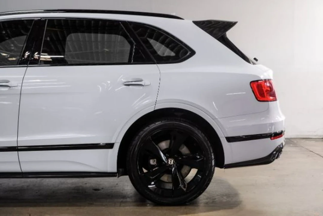 2020 Bentley Bentayga Mulliner - Image 17 of 21