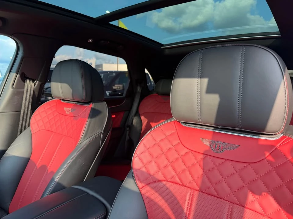 2020 Bentley Bentayga - Image 10 of 15