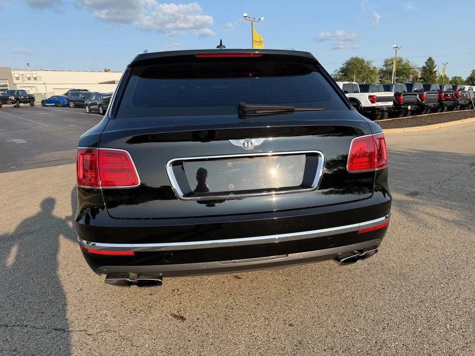 2020 Bentley Bentayga - Image 7 of 15
