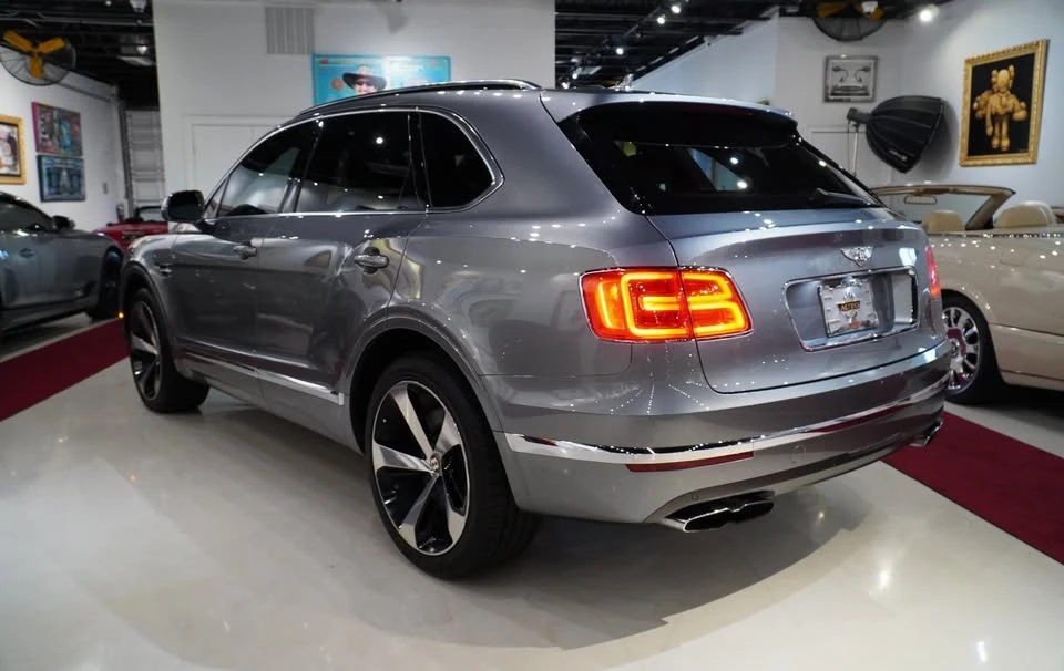 2020 Bentley Bentayga - Image 2 of 6