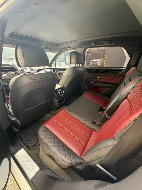 2020 Bentley Bentayga - Image 11 of 14