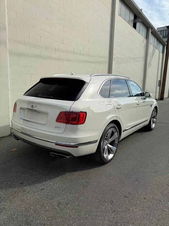 2020 Bentley Bentayga - Image 5 of 14