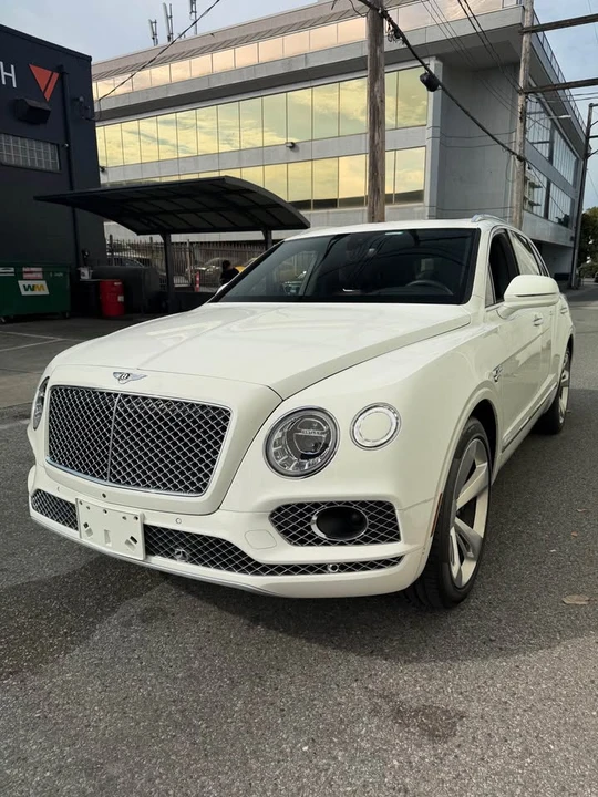 2020 Bentley Bentayga - Image 3 of 14