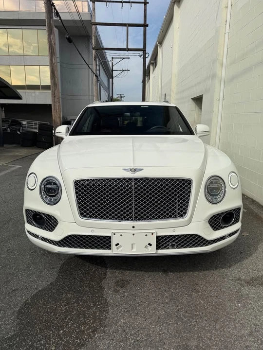 2020 Bentley Bentayga - Image 2 of 14