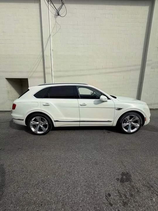 2020 Bentley Bentayga - Image 4 of 14