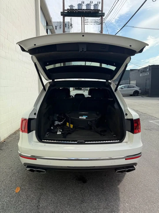 2020 Bentley Bentayga - Image 8 of 14