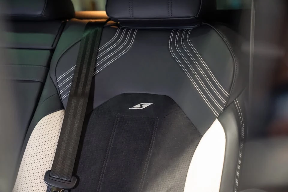 2020 Bentley Bentayga - Image 19 of 20