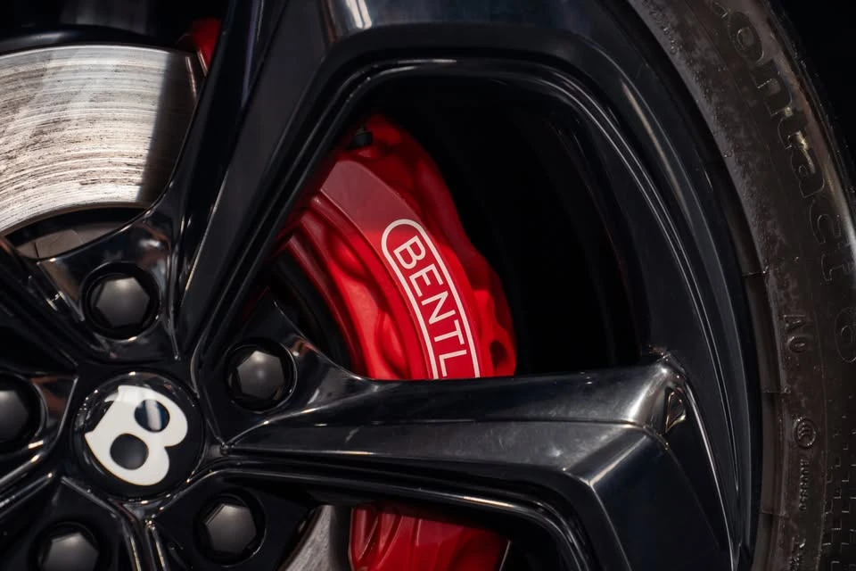 2020 Bentley Bentayga - Image 16 of 20