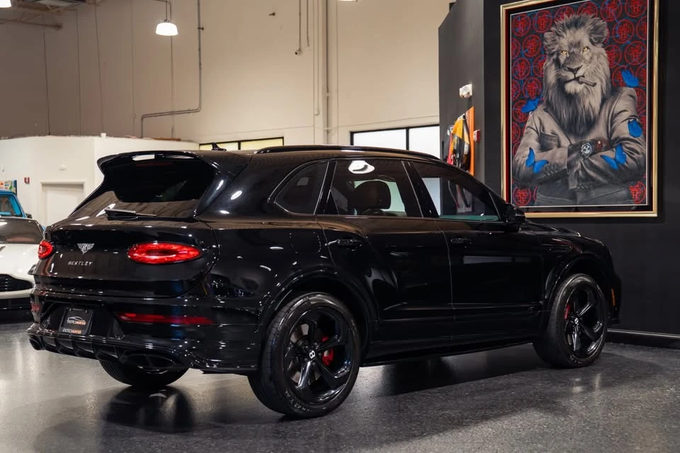 2020 Bentley Bentayga - Image 7 of 20