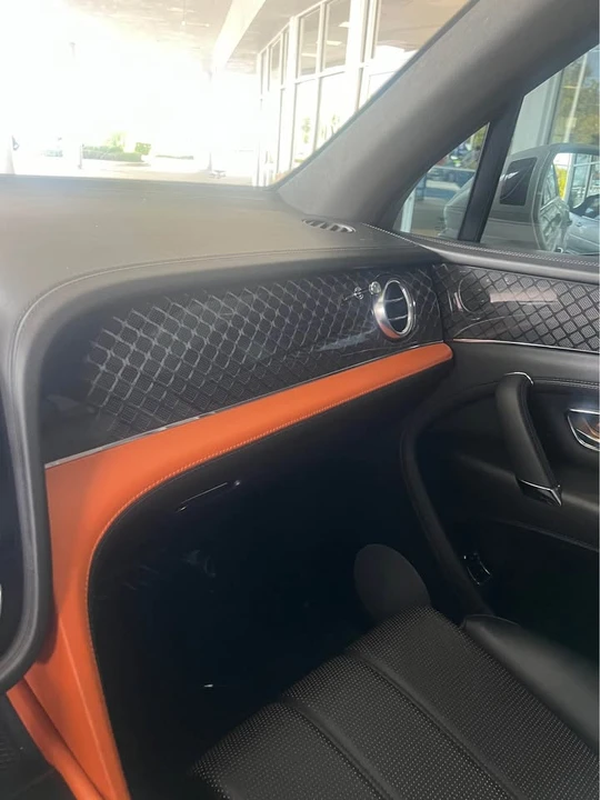 2020 Bentley Bentayga - Image 6 of 9