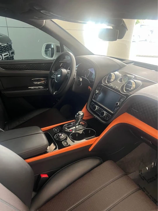 2020 Bentley Bentayga - Image 4 of 9