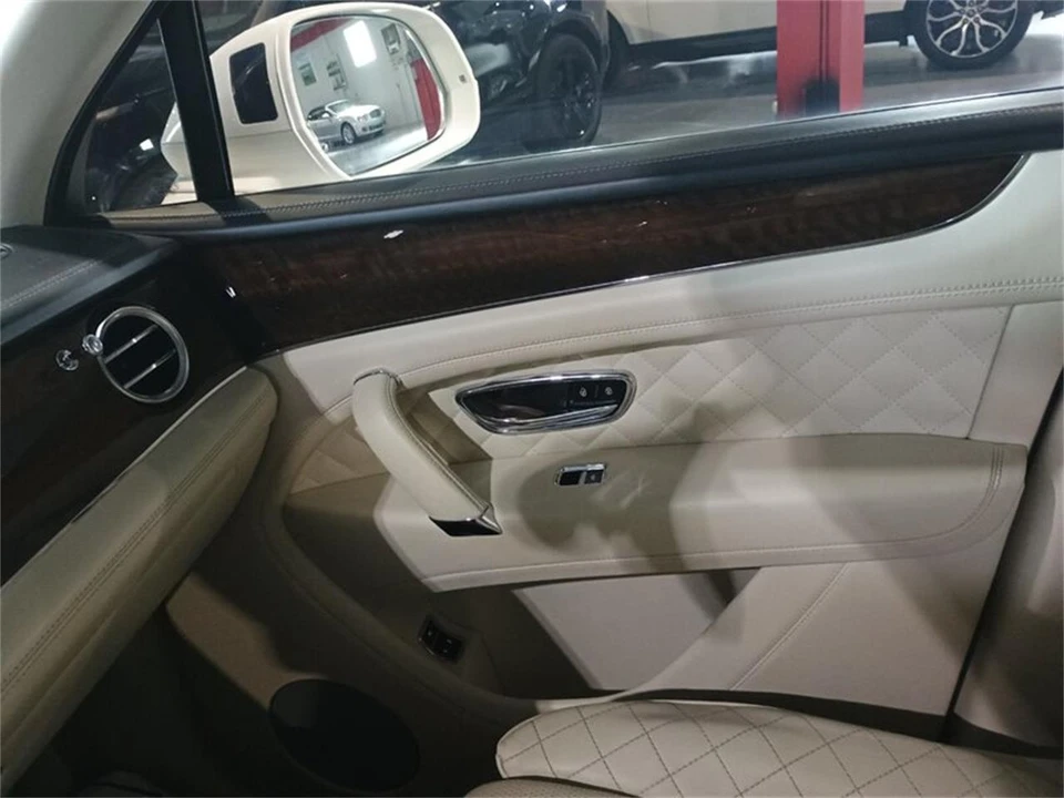 2020 Bentley Bentayga - Image 25 of 31