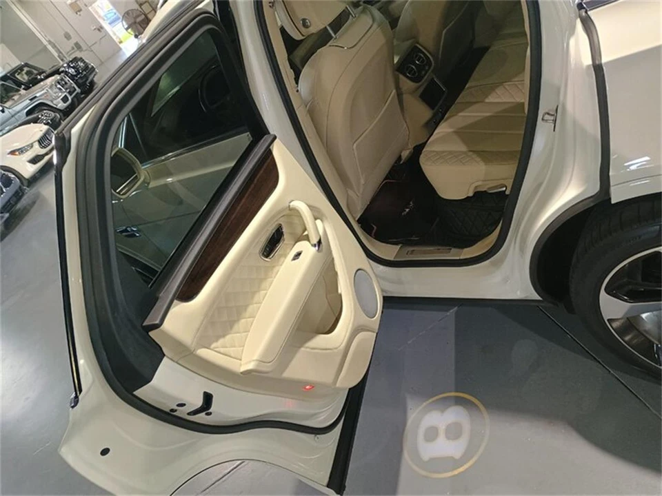 2020 Bentley Bentayga - Image 29 of 31